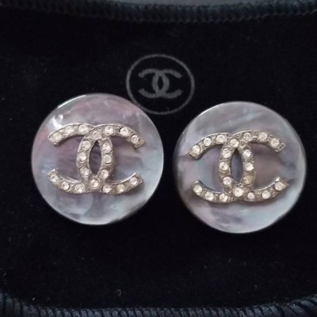 CHANEL シェルイヤリング vimaseguridad.com