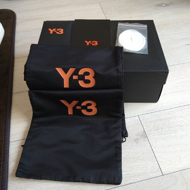 Y-3(ワイスリー)のアディダス Y-3 YUBEN ロー "ブラック/ホワイト" メンズの靴/シューズ(スニーカー)の商品写真