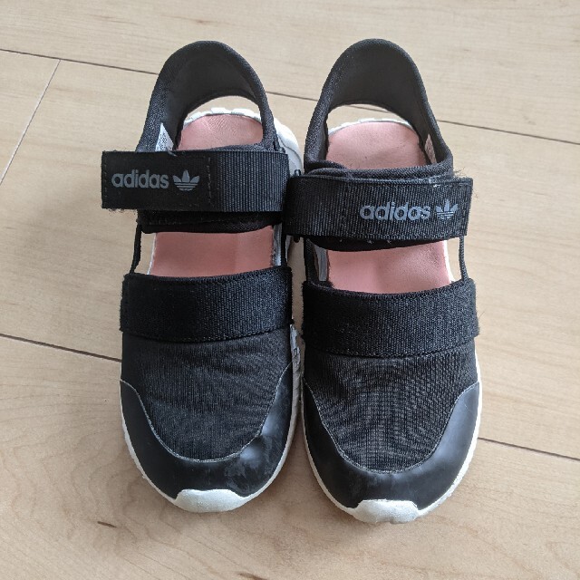 adidas(アディダス)のアディダスサンダル15cm キッズ/ベビー/マタニティのキッズ靴/シューズ(15cm~)(サンダル)の商品写真