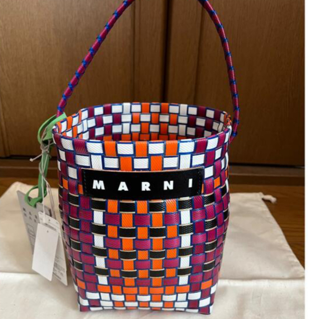 Marni - にゃん様専用品です。マルニ マーケット ワンハンドル の通販 ...