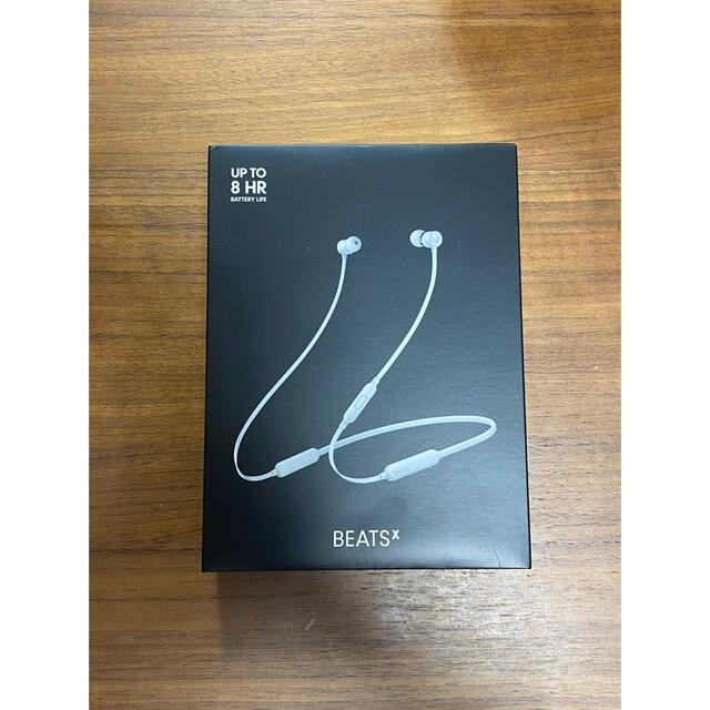 Beats(ビーツ)のBeatsX ワイヤレスイヤホン サテンシルバー スマホ/家電/カメラのオーディオ機器(ヘッドフォン/イヤフォン)の商品写真