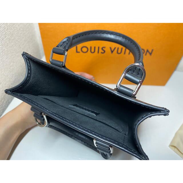 LOUIS VUITTON(ルイヴィトン)の【美品】ルイヴィトン プティット サックプラ エピ ノワール レディースのバッグ(ショルダーバッグ)の商品写真