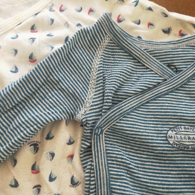 PETIT BATEAU(プチバトー)のプチバトー ロンパース キッズ/ベビー/マタニティのベビー服(~85cm)(ロンパース)の商品写真