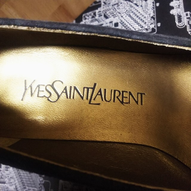 Yves Saint Laurent Beaute(イヴサンローランボーテ)のイブサンローラン スウェード ハイヒール パンプス レディースの靴/シューズ(ハイヒール/パンプス)の商品写真