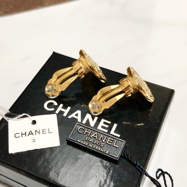 CHANEL(シャネル)のシャネル　イヤリング　カンボン　ヴィンテージ　ゴールド　金　チェーン　丸　☆ レディースのアクセサリー(イヤリング)の商品写真