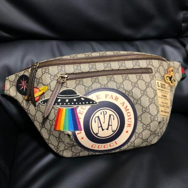 人気絶頂 Gucci クーリエ ボディバッグの通販 by 記代's shop|グッチ