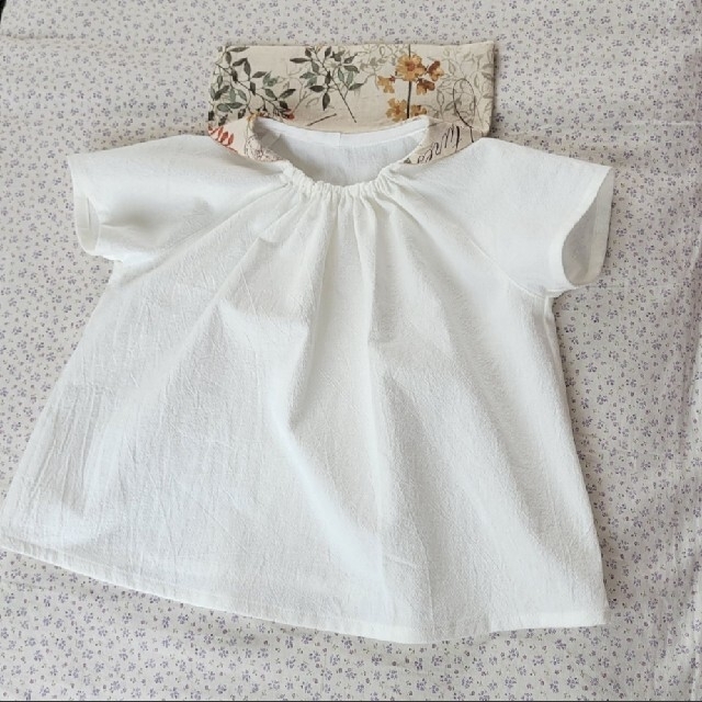 セーラーカラーブラウス(男女共用)⭐90size キッズ/ベビー/マタニティのキッズ服女の子用(90cm~)(ブラウス)の商品写真