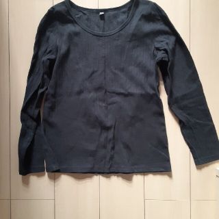 ユニクロ(UNIQLO)のユニクロ　黒　カットソー(カットソー(長袖/七分))