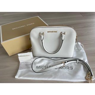 マイケルコース(Michael Kors)のマイケルコース　バック　ホワイト　美品(ハンドバッグ)