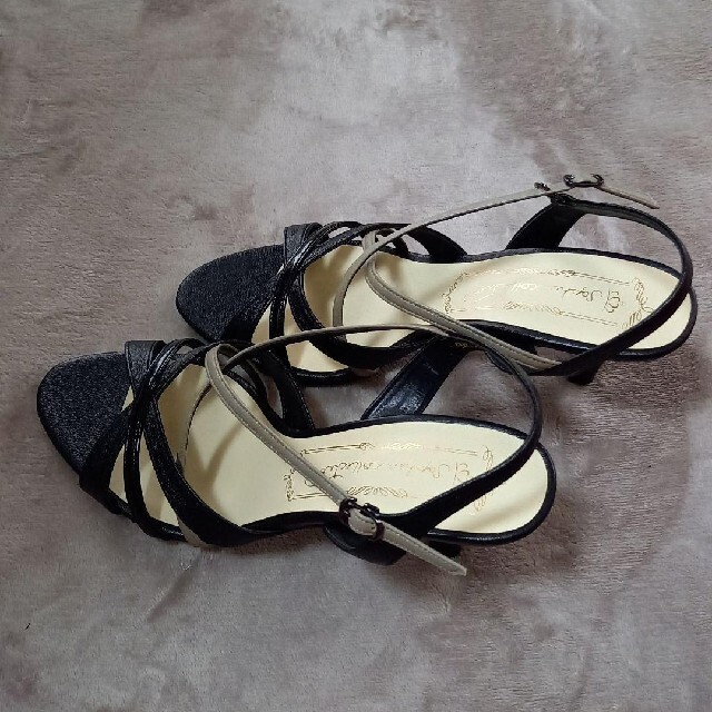 Sophia collection(ソフィアコレクション)の未使用品　ソフィアコレクション　サンダル　ヒール7.5㎝ レディースの靴/シューズ(サンダル)の商品写真