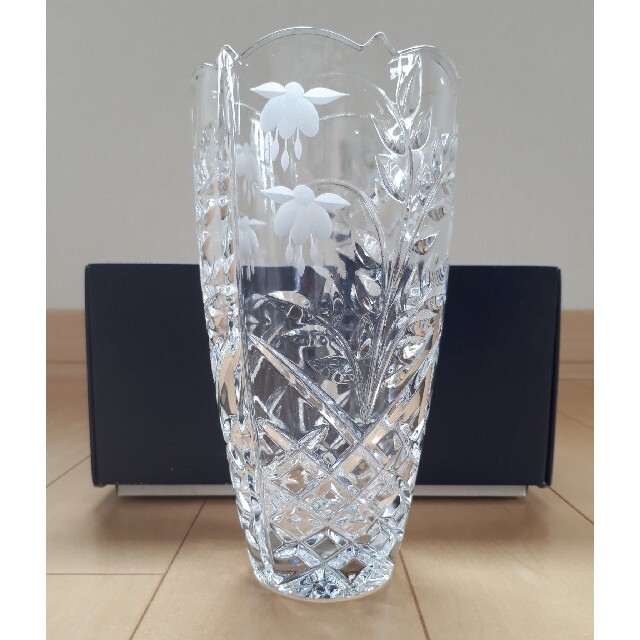 カガミクリスタル花瓶F701 メイドインスロバキア クリスタル製 - 1