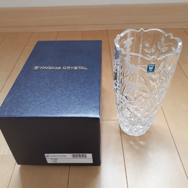 カテゴリ カガミクリスタル花瓶F701 クリスタル製の通販 by