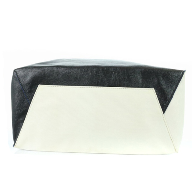 Marni(マルニ)のマルニ トートバッグ ボタニカルペイント レザー ロゴ 黒 白  レディースのバッグ(トートバッグ)の商品写真