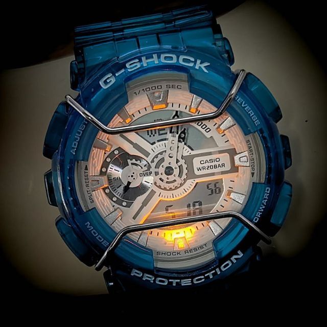 CASIO(カシオ)のG-SHOCK GA-110 ブルースケルトン & バンパー + メタル遊環 メンズの時計(腕時計(アナログ))の商品写真