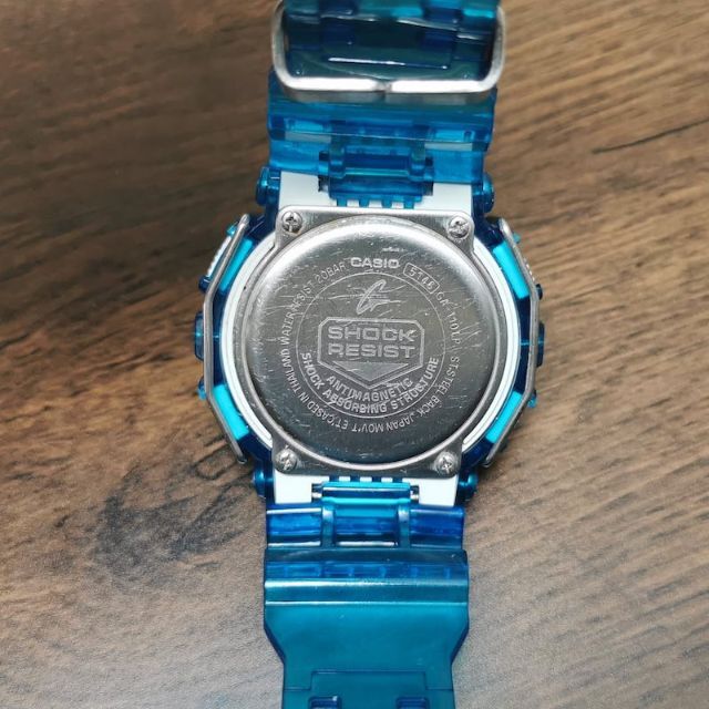 CASIO(カシオ)のG-SHOCK GA-110 ブルースケルトン & バンパー + メタル遊環 メンズの時計(腕時計(アナログ))の商品写真