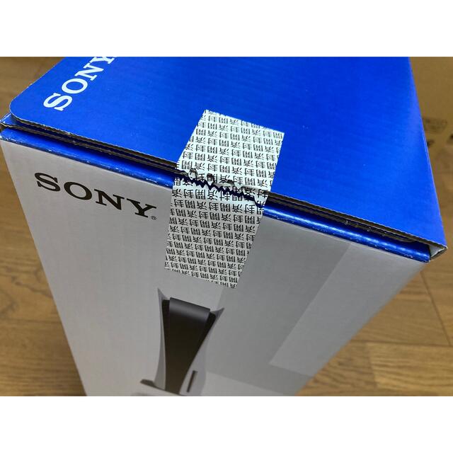 PlayStation(プレイステーション)の新品未使用SONY CFI-1100A01 PS5 本体 エンタメ/ホビーのゲームソフト/ゲーム機本体(家庭用ゲーム機本体)の商品写真