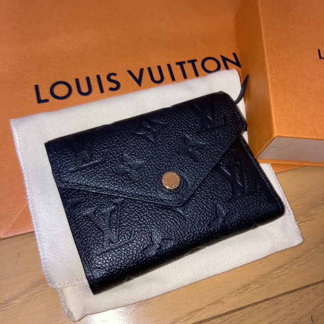 【メーカー公式ショップ】 VUITTON LOUIS - イニシャル入 美品 ルイヴィトン二つ折り財布 財布