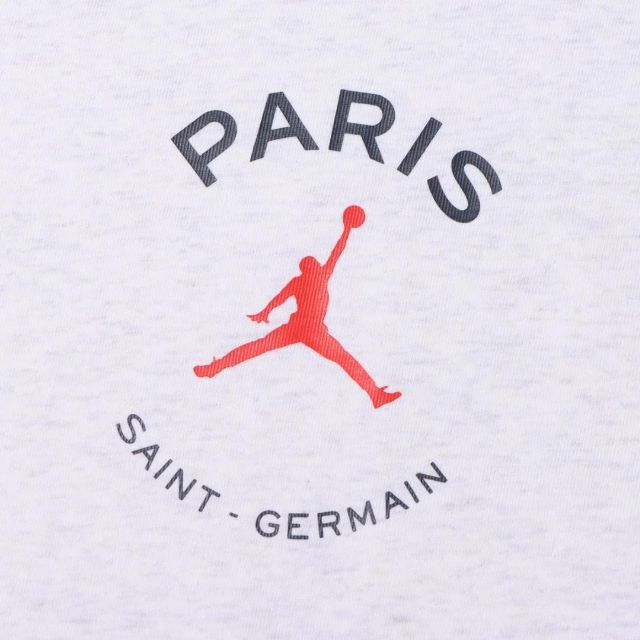 NIKE(ナイキ)の【新品未使用】NIKE JORDAN PSG L/S TEE　ホワイト　３XL メンズのトップス(Tシャツ/カットソー(七分/長袖))の商品写真