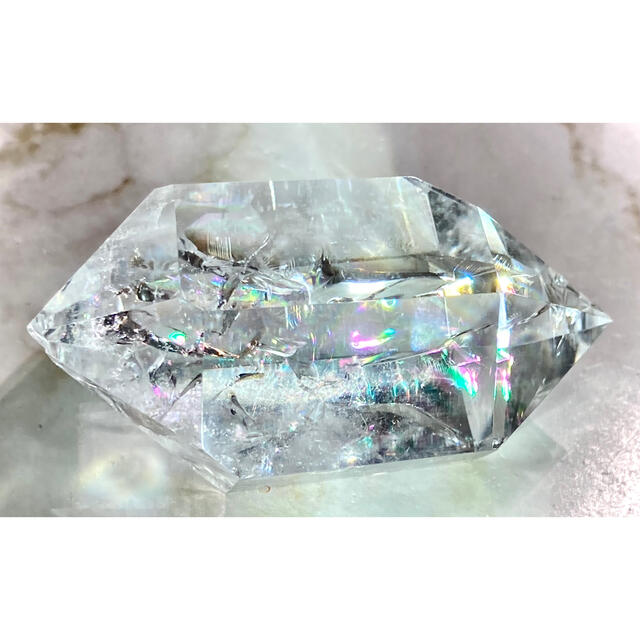 レインボー✨クリスタル 水晶 ダブルポイント インテリア小物 レインボー✨クリスタル 水晶 ダブルポイント インテリア小物