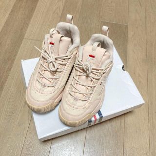 フィラ(FILA)の週末セール！FILA DISRUPTOR 2(スニーカー)