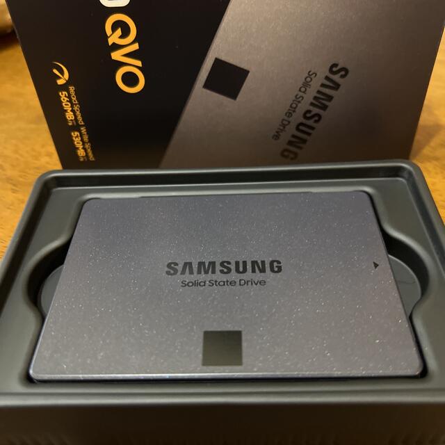 SAMSUNG - [送料無料] SAMSUNG SSD 870 QVO 1TBの通販 by ABCD's shop ...