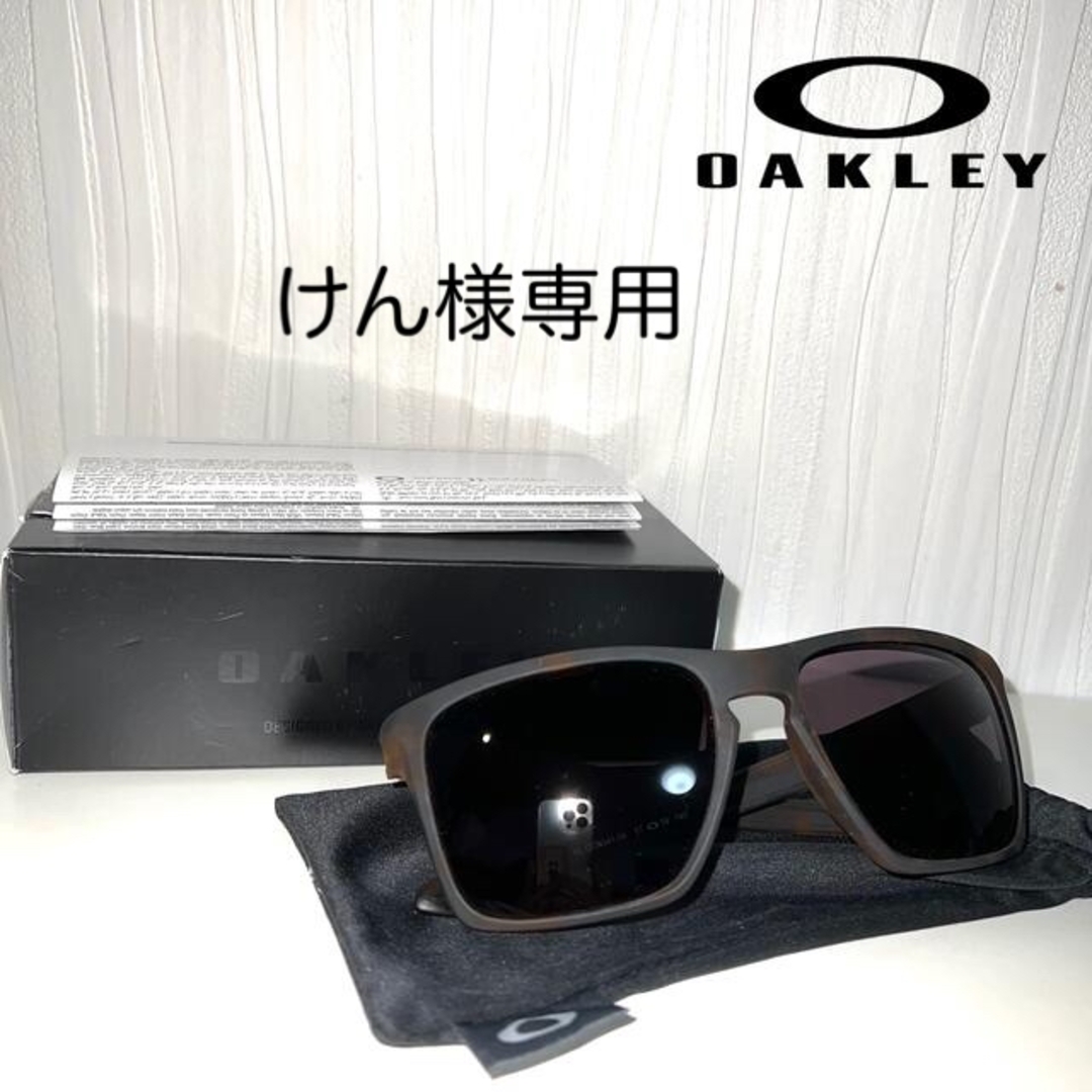 Oakley(オークリー)のOakley 新品 未使用 オークリー サングラス SLIVER XL メンズのファッション小物(サングラス/メガネ)の商品写真