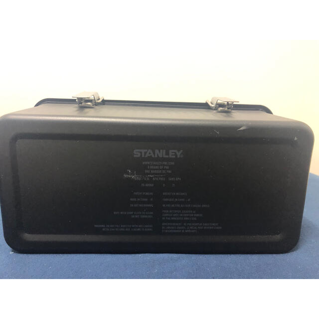 Stanley(スタンレー)の【STANLEY】スタンレー クラシックランチボックス 9.4L マットブラック スポーツ/アウトドアのアウトドア(食器)の商品写真