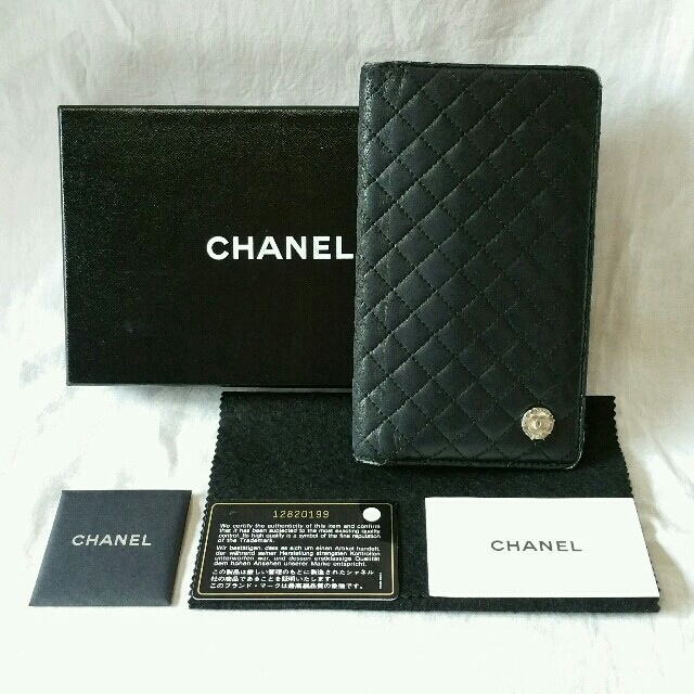 CHANEL/マイクロマトラッセ.二つ折り長財布