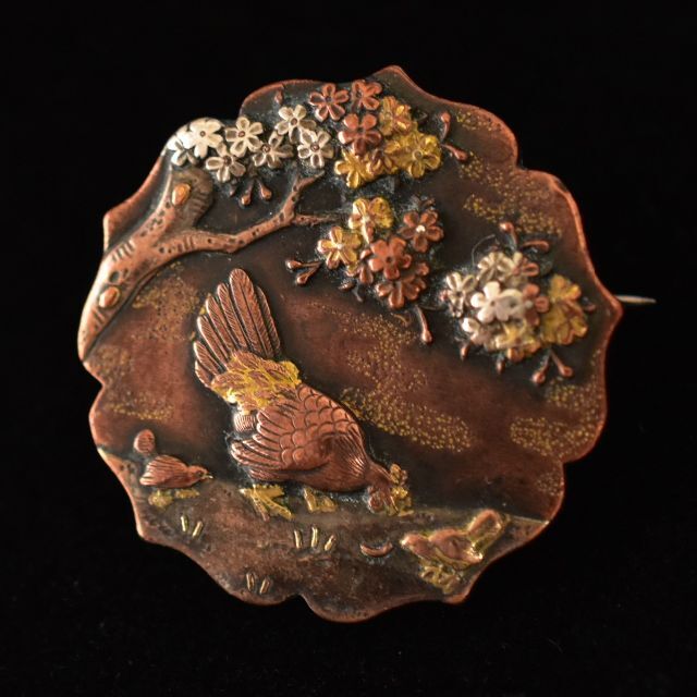 赤銅 明治期 金工 桜と鶏のブローチ 骨董 アンティーク
