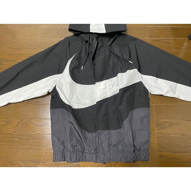 NIKE(ナイキ)の新品 NIKE ナイキ スウッシュ マウンテンパーカー サイズ s メンズのジャケット/アウター(ナイロンジャケット)の商品写真