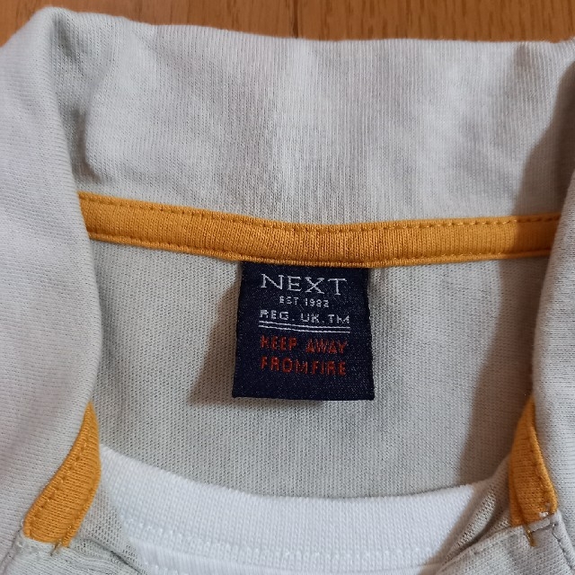 NEXT(ネクスト)のNEXT  スキッパーシャツ　110㎝　古着 キッズ/ベビー/マタニティのキッズ服男の子用(90cm~)(Tシャツ/カットソー)の商品写真