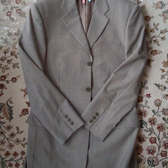 スーツ 　ビジネス　ビジネススーツ  背広 ビジネスマン 三つボタン　メンズ メンズのスーツ(セットアップ)の商品写真