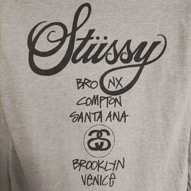 STUSSY - WORLD TOUR長袖TシャツSサイズ灰色グレー黒STUSSY大 STUSSY - WORLD TOUR長袖TシャツSサイズ灰色グレー黒STUSSY大