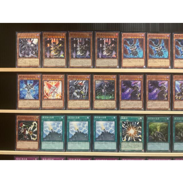 遊戯王(ユウギオウ)の遊戯王 堕天使デッキ メイン40エクストラ15 スリーブ付 エンタメ/ホビーのトレーディングカード(Box/デッキ/パック)の商品写真