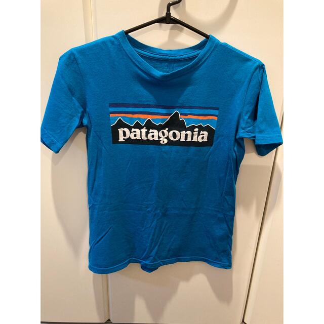 patagonia(パタゴニア)のPatagonia パタゴニア キッズ Tシャツ S7-8 ブルー キッズ/ベビー/マタニティのキッズ服男の子用(90cm~)(Tシャツ/カットソー)の商品写真