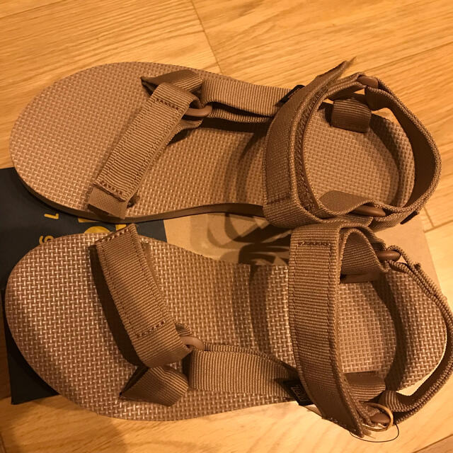 Teva(テバ)の『値引きしました』TeVaサンダル 23㎝　カラー　キャメル ベージュ レディースの靴/シューズ(サンダル)の商品写真