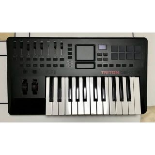 コルグ(KORG)の【生産終了品】TAKTILE 25鍵 MIDIキーボード 音源搭載モデル(キーボード/シンセサイザー)