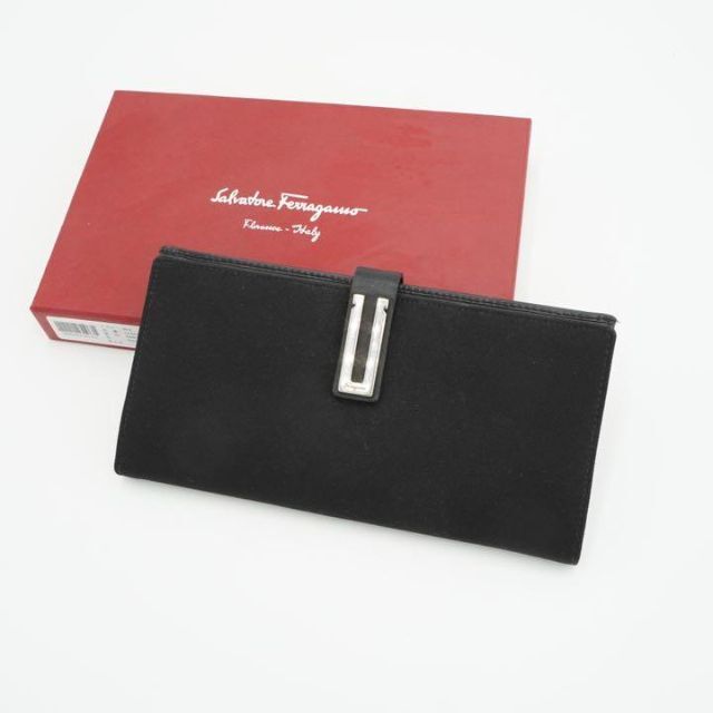 ✨未使用展示品✨ Ferragamo 長財布 ナイロン ガンチーニクリップ