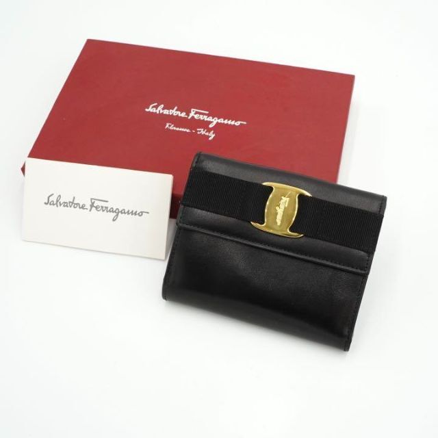 Salvatore Ferragamo - ✨新品未使用 カード付き✨ Ferragamo ミニ財布