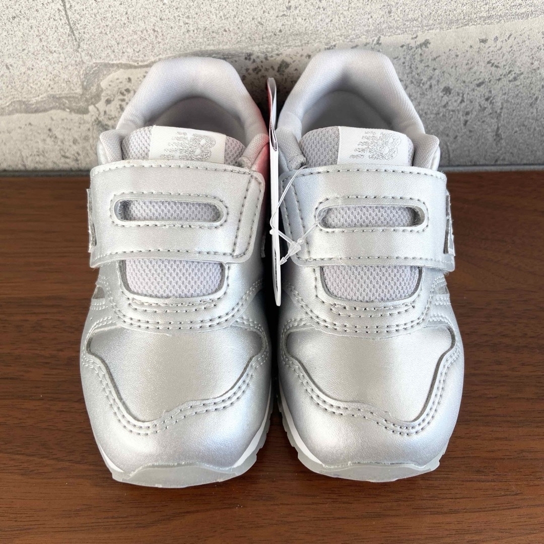New Balance - 【新品】14.5センチ シルバー ニューバランス New Balance - 【新品】14.5センチ シルバー ニューバランス
