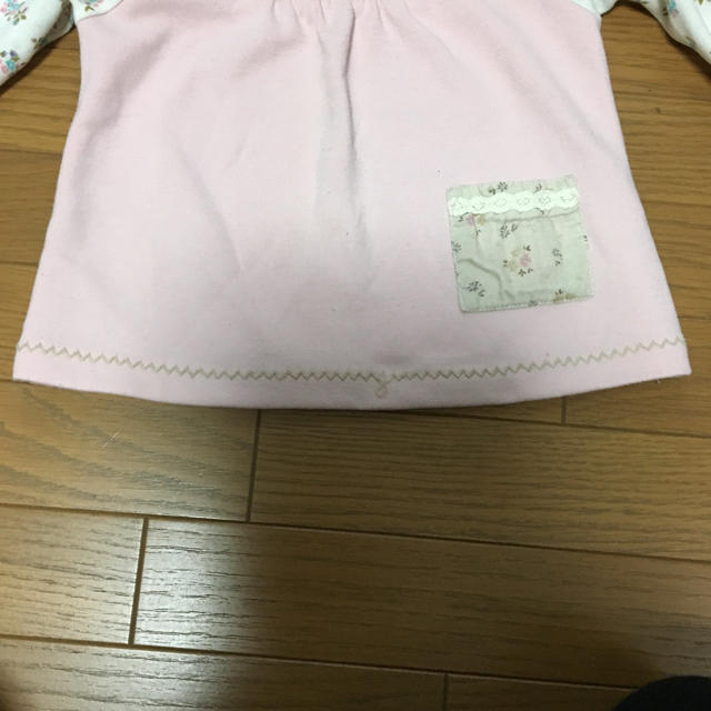 西松屋(ニシマツヤ)の長袖 カットソー 70 キッズ/ベビー/マタニティのベビー服(~85cm)(Ｔシャツ)の商品写真