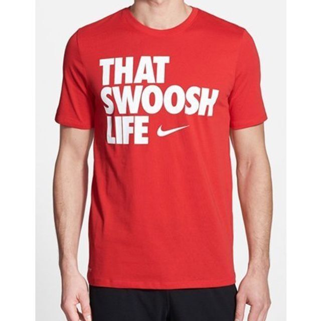 NIKE(ナイキ)の【1回着用】Nike(ナイキ)Swoosh Life ロゴ半袖TシャツXXL☆赤 メンズのトップス(Tシャツ/カットソー(半袖/袖なし))の商品写真