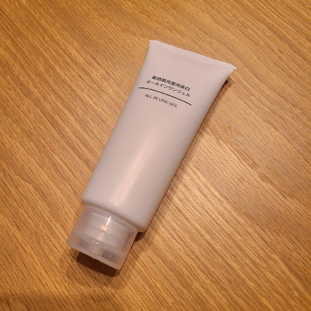 MUJI (無印良品)(ムジルシリョウヒン)の無印良品　敏感肌用薬用美白オールインワンジェル100g コスメ/美容のスキンケア/基礎化粧品(オールインワン化粧品)の商品写真