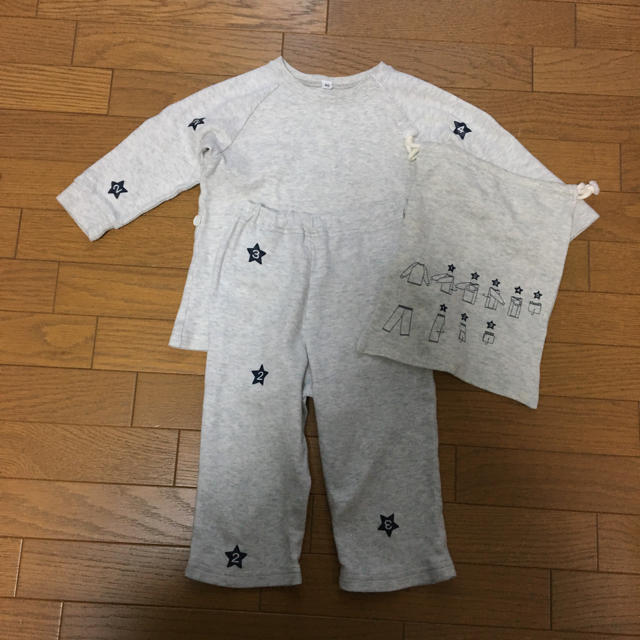 MUJI (無印良品)(ムジルシリョウヒン)のりぃたん様専用☆長袖パジャマ たたみ方袋付き 80 キッズ/ベビー/マタニティのベビー服(~85cm)(パジャマ)の商品写真