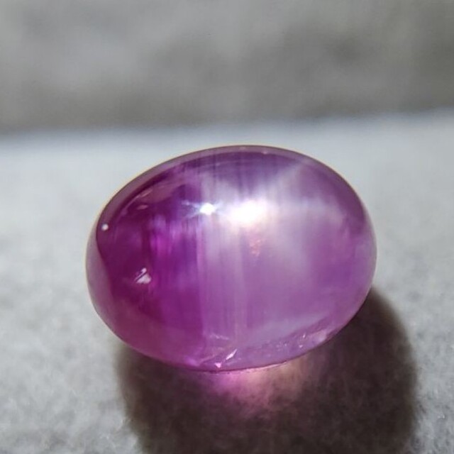 レア非加熱天然バイカラースタールビー 1.863ct 2022特集 34202円引き