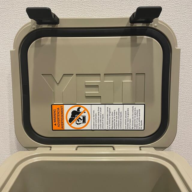 YETI  イエティ クーラーボックス ローディ24 タン