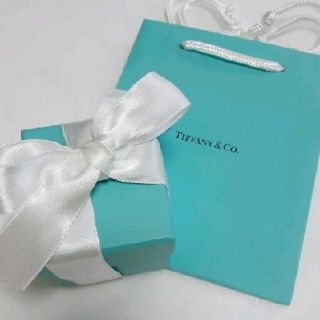 Tiffany & Co. - ティファニー ブルー リングケース (Love-愛) リボン