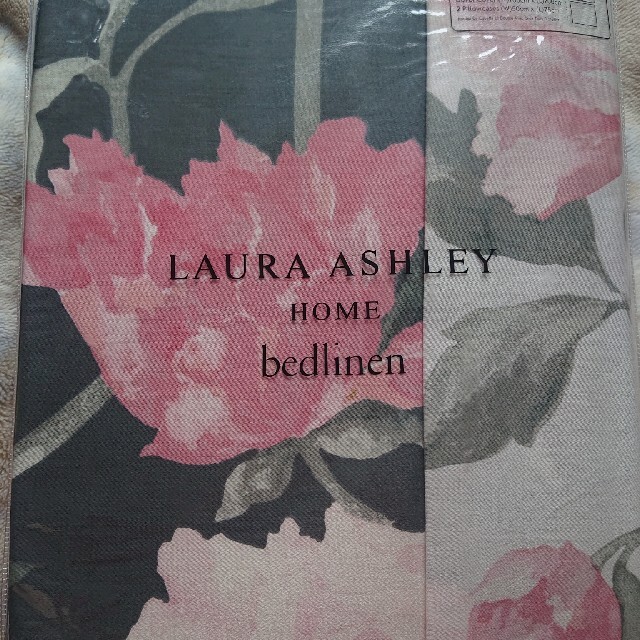 Laura Ashley ローラアシュレイリバーシブル 牡丹柄 ダブルサイズ インテリア/住まい/日用品の寝具(シーツ/カバー)の商品写真