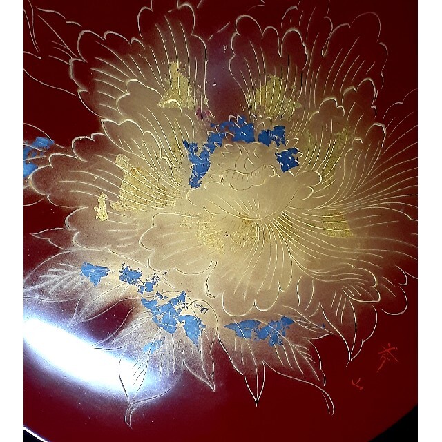 日展作家】輪島塗 名工【仲谷善蔵】造 沈金 金銀蒔絵 牡丹の図 盛器 共箱の通販 by ぽんちゃん's shop|ラクマ 日展作家】輪島塗 名工【仲谷善蔵】造 沈金 金銀蒔絵 牡丹の図 盛器 共箱の通販 by ぽんちゃん's shop|ラクマ