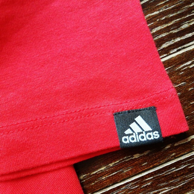 adidas(アディダス)の⭐adidas　アディダス　真っ赤なハートのTシャツ❤️❤️❤　定価2739円 レディースのトップス(Tシャツ(半袖/袖なし))の商品写真